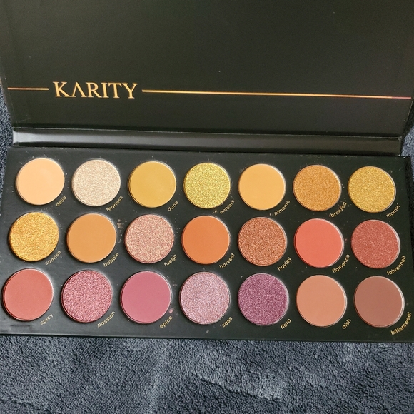 Karity Picante Palette - Picture 4 of 5